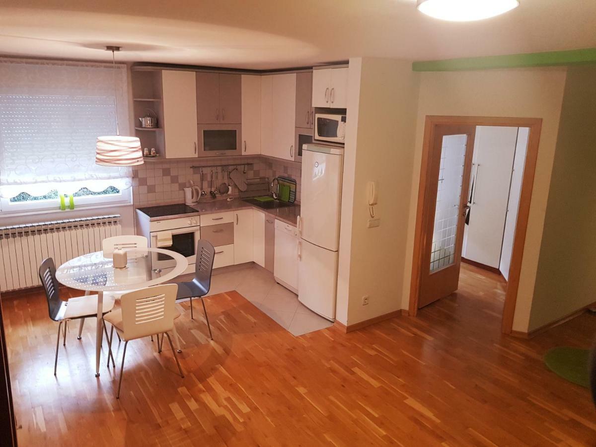 אוסילק Apartment Dominik מראה חיצוני תמונה