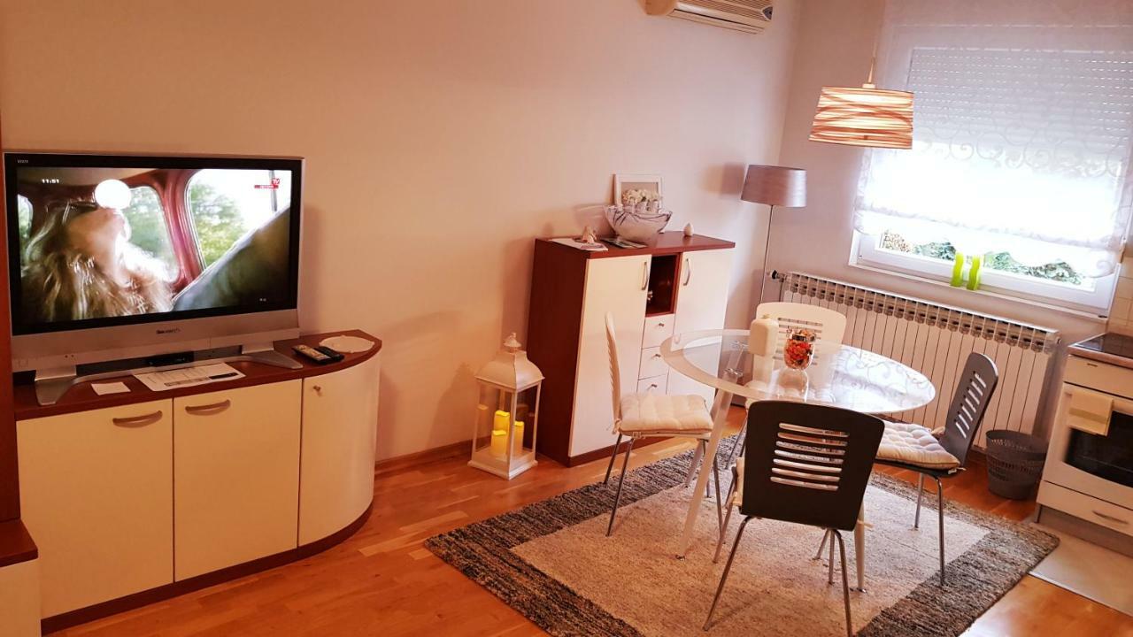 אוסילק Apartment Dominik מראה חיצוני תמונה